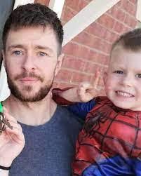 Chris Hiam's Instagram, Twitter & Facebook