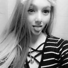 Kylie Bradshaw (kylierenae27)