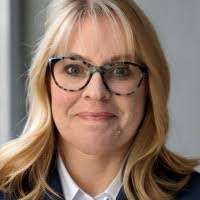 Beth Yoho's Instagram, Twitter & Facebook