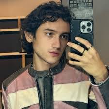 Lacey Crabtree's Instagram, Twitter & Facebook