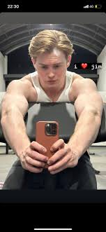 TW Pornstars - Dudes 4 Dudes 🌴. Twitter. Kit Connor. 4:48 PM - 25 Dec 2022