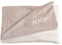 Kissen und anderen heimtextilien des luxuslabels. Joop Uni Doubleface Decke 150 200 Sand Pergament Amazon De Kuche Haushalt Wohnen