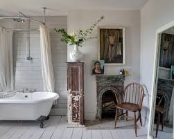 Il bagno in stile shabby chic è un ambiente accogliente avvolto da un alone romantico che ci riporta a un'epoca retrò. Bagno Shabby Chic Come Arredarlo