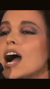 Bella canción que siempre la llevaré dentro de mi corazón...