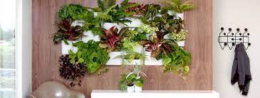 I Love Urbio S Design For Taking Indoor Plants Vertical I M Placing My Order As We Speak Jardim De Parede Jardins Verticais Interiores Plantacao Vertical