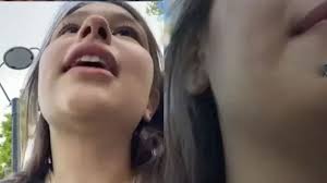 Gölcük'te genç kız giydiği kıyafet için eleştirildi: "Şortumun boyuna  karışamazsın"