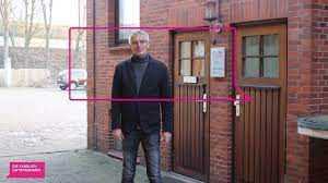 Objekte von und für gestalter, architekten, grafiker, künstler, ästheten und enthusiasten. Das Wir In Wirtschaft Zu Besuch Bei Peter Bollhagen Youtube