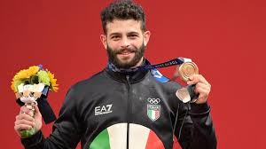 Mentre il dominicano bonnat michel si è issato all'argento. X5o Jlnhyiyy M