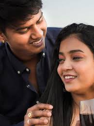 Vishnupriya : 4 वर्षांचा प्रेमाचा सफर, झाले आता हमसफर, बघा लग्नाचे फोटो l  famous vishnupriyaa and sai patil wedding photo goes viral