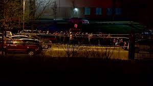 The authorities said the gunman was believed to have killed himself. 6r030qhiea4hqm