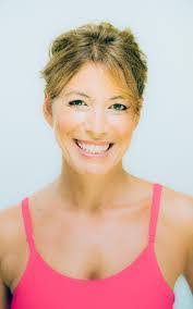 Lesley Pearman's Instagram, Twitter & Facebook