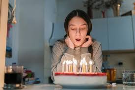 Put one grape balanced on top of a mountain of flour. 14 Year Old Birthday Party Ideas That Are Actually Cool By Kidadl