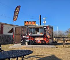 BoBeQs Food Truck — Barbecue restaurant food truck in San Antonio, Texas