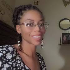 Anyone else having this problem of completing a shelf and not getting  rewards then u go back