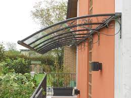 Pensiline ,in alluminio,acciaio,ferro,legno con copertura in policarbonato, plexiglass,vetro, per finestre,ingresso,balconi,brescia,bergamo,milano,verona, cremona. Tettoie Trasparenti Pensiline In Plexiglas E Molto Altro
