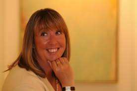 Ellen Hoke's Instagram, Twitter & Facebook