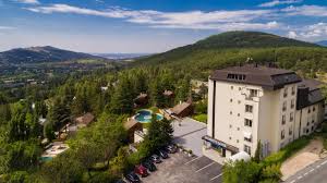 El hotel arcipreste de hita se encuentra en navacerrada, en plena sierra de guadarrama, integrado en el parque nacional de este sistema montañoso en madrid. Hotel Arcipreste De Hita A Sierra De Navacerrada