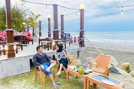 Hanya berjarak sekitar 4 km, anda sudah bisa. Pantai Sigandu Harga Tiket Masuk Spot Foto Terbaru 2021