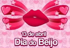 Frases inspiradoras e frases motivacionais grátis para você postar nas suas redes sociais. Dia Internacional Do Beijo Blog Do Waldiney Passos