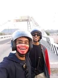 Gambar kartun keren terbaru tersebut cocok. 10 Desain Masker Ini Bikin Penggunanya Terlihat Kocak