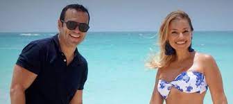 We did not find results for: Esposa De Juan Diego Alvira En Vestido De Bano