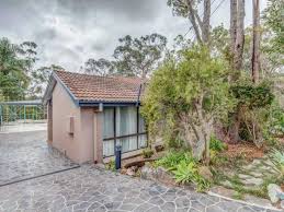 34a Heather Road Winmalee Nsw 2777 House For Rent 460 00 Domain In 2020 Renting A House House House Styles