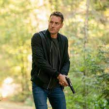 Tracker' review: Justin Hartley is a handsome network heartthrob