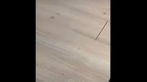 Laminat parke yaptırmayı düşünenler için laminat parkenin estetik özellikşeri, döşeme yöntemleri ve laminat parke türleri hakkında detaylı bilgiler. Parke Arasi Aciksa Nasil Kapatilir Taktik Ve Teknigi Youtube