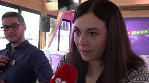 Jun 28, 2021 · leköpték a momentum politikusát debrecen belvárosában. Cseh Katalin Momentum Elnoksegi Tag Youtube
