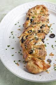Nos Recettes Gourmandes Avec Du Fromage De Chevre En 2020 Feuillete Chevre Tresse Feuilletee Feuillete