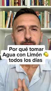 🍋¿Agua con limón en ayunas? ¿Realmente es saludable? 😱 ¡Déjame contarte  un poco¡🥼 #medicinabiologica #limon #saludable #medicinanatural