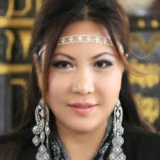 Amor Torres's Instagram, Twitter & Facebook