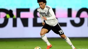 Leroy wurde 1996 in essen geboren und die fußballschuhe wurden ihm quasi in die wiege gelegt: Bundesliga Leroy Sane Would Tick Several Boxes At Bayern Munich Sports German Football And Major International Sports News Dw 13 06 2019