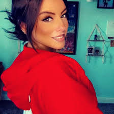 Brianna Dwyer's Instagram, Twitter & Facebook