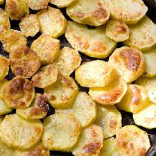 These Crispy Pan Fried Dollar Potatoes Are An All Time Favorite And Are Simple To Make Crispy Pan Fried Dollar P Recipes Bacon Bits Recipes Side Dish Recipes