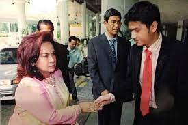 Rosmah was formerly married to abdul aziz nong chik. We Only Wanted Her To Accept Us As Family Rosmah S Son In Law Se Asia News Top Stories The Straits Times