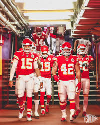 Browse and share the top patrick mahomes chiefs gifs from 2020 on gfycat. Iphone Cool Chiefs Wallpaper Wallpaper
