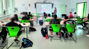 Bundesministerium für bildung, wissenschaft und forschung minoritenplatz 5 1010 wien Plane Fur Schulstart Bildungsminister Fassmann Schliessung Ist Keine Option Non At