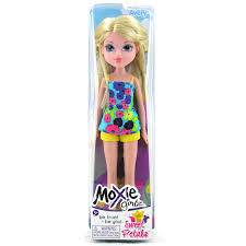 Moxie girlz was a line of fashion dolls introduced by mga entertainment in 2009. Moxie Girlz Sweet Petals Doll From Moxie Girlz Wwsm