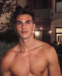 We have too many color idea, and we search for you, the best brown color men hairstyles ideas and create the 10 guys with brown hair. Brown Hair Guy And Holidays Image 6819029 On Favim Com