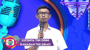 Muhammad ridwan atau lebih dikenal dengan nama panggung ridwan remin (lahir di cibinong, bogor, indonesia, 31 mei 1992; Pusingnya Ridwan Remin Pas Buka Puasa Di Krl Lucunya Tuh Disini Ramadan Tuh Di Hati Youtube
