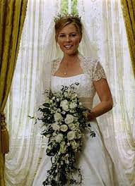 When The Princess Royal S Son Peter Phillips Married Autumn Kelley In 2008 The Bride Wore A Tiara Loaned To H Royal Weddings Royal Wedding Gowns Royal Brides