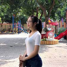 Vừa mới sinh con xong, nhưng vợ của phan văn đức đã nhanh chóng lấy lại vóc dáng thon gọn trái ngược với rất nhiều mẹ bỉm sữa bị tăng cân sau sinh làm chị em phái nữ cảm thấy vô cùng sau khi kết hôn cùng cầu thủ phan văn đức, cuộc sống của nhật linh được cư dân mạng chú ý nhiều hơn. Vá»£ Phan VÄƒn Ä'á»©c La Ai Que á»Ÿ Ä'au