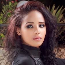 Listen to في الطيف (سودانيز باند) by Najla Abdalla in في الطيف playlist  online for free