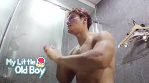 He has brain and brawn. Kimjongkook Applies The Rest Of It On His Body My Little Old Boy Ep 79 Youtube