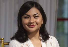 Muda, cantik dan seksi, membuat aktris bagi sebagian besar kaum adam, sosok ariel tatum menjadi magnet. Ariel Tatum Pernah Mencoba Bunuh Diri