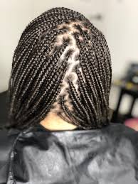 Small Mid Back Knotless Box Braids 275 This Option Is For Those Who Are Interested In A Lighter Option W Box Braids Styling Box Braids Hairstyles Box Braids
