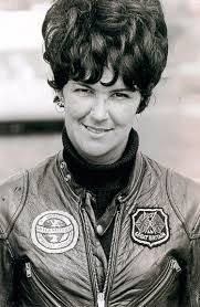 Alex Henshaw's Instagram, Twitter & Facebook