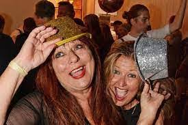 Laurie Gable's Instagram, Twitter & Facebook