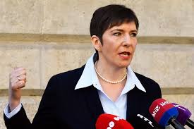 She was born in sofia, bulgaria to a hungarian mother, piroska apró, and a bulgarian father, petar dobrev. Dobrev Klara 48 Ora Sem Telt El Es Polt Peter Gyorsan Meghalalja Gazdaja Bizalmat Ellenszel
